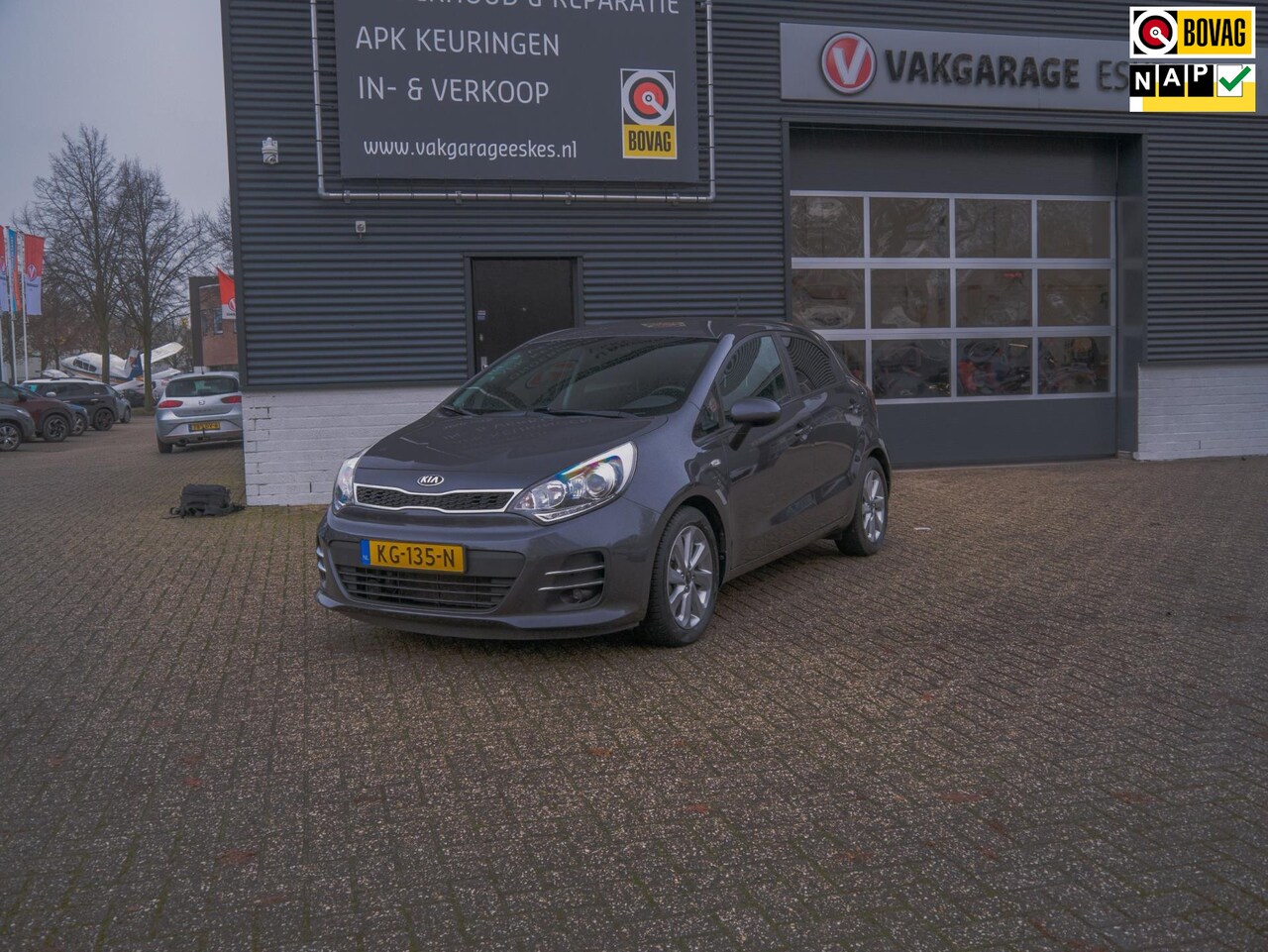 Kia Rio - 1.2 CVVT DynamicLine 5drs auto met Airco en Navigatie 1e Eigenaar. - AutoWereld.nl