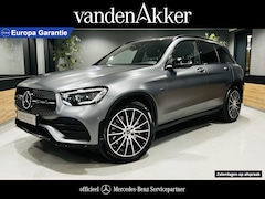 Mercedes-Benz GLC-klasse - 300e AMG // Luchtvering // Trekhaak // Burmester // Panorama dak // Memory Stoelen // Mass