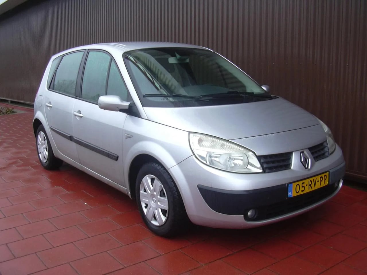 Renault Scénic - 1.6-16V Authentique Basis 1.6-16V Authentique Basis - AutoWereld.nl