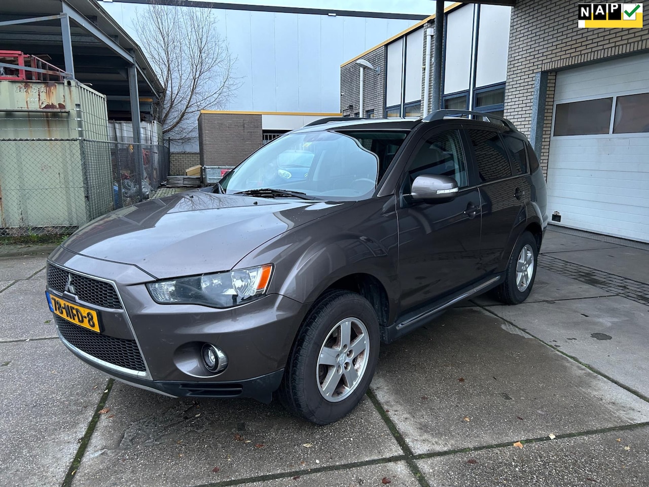 Mitsubishi Outlander - 2.0 Intro Edition automaat - AutoWereld.nl