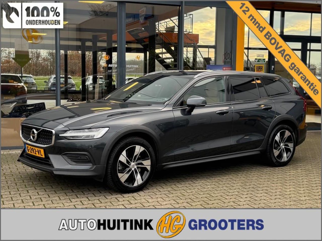 Volvo V60 Cross Country - Cross Country 2.0 T5 AWD Pro - Panoramadak - leer - camera - AutoWereld.nl