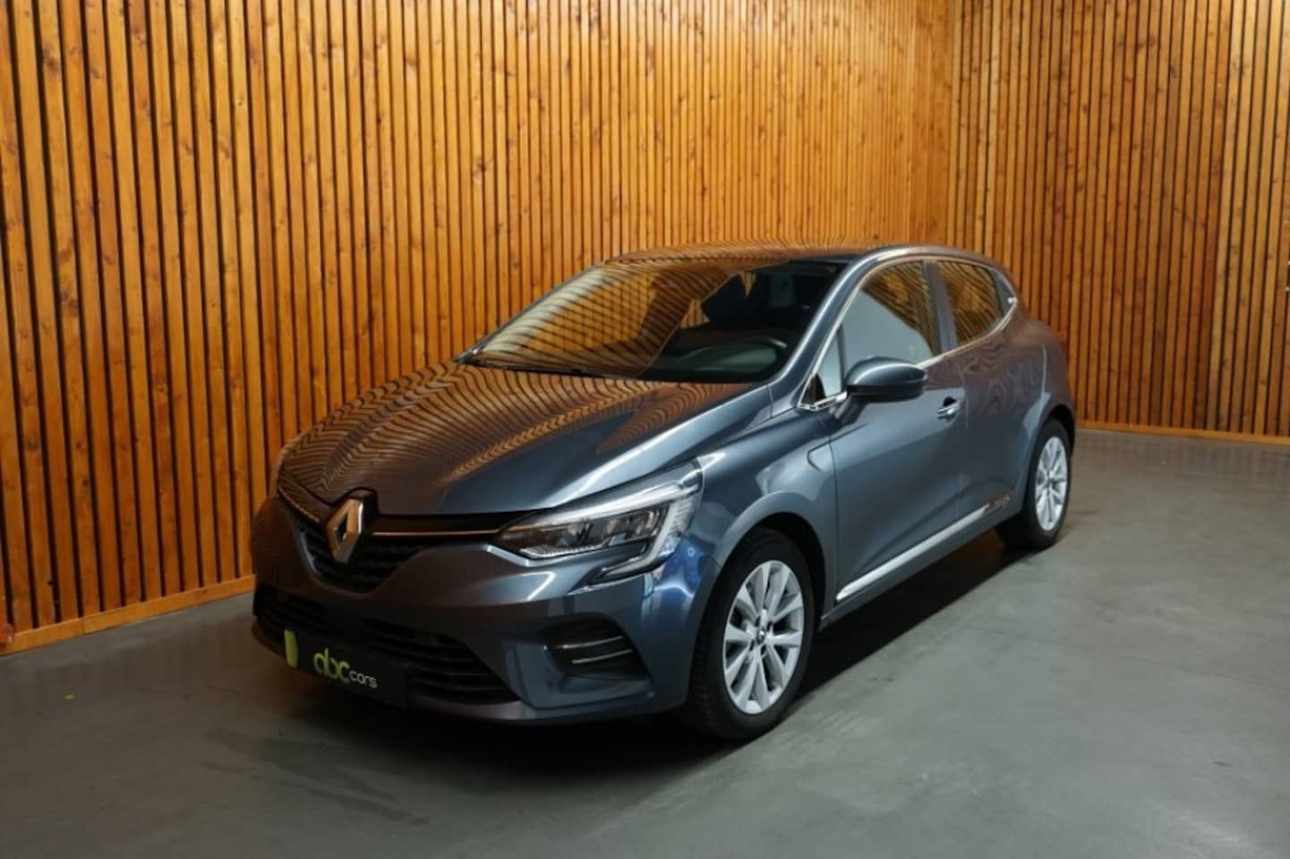 Renault Clio - 1.3 TCE INTENS 5 DRS HB AUTOMAAT - AutoWereld.nl