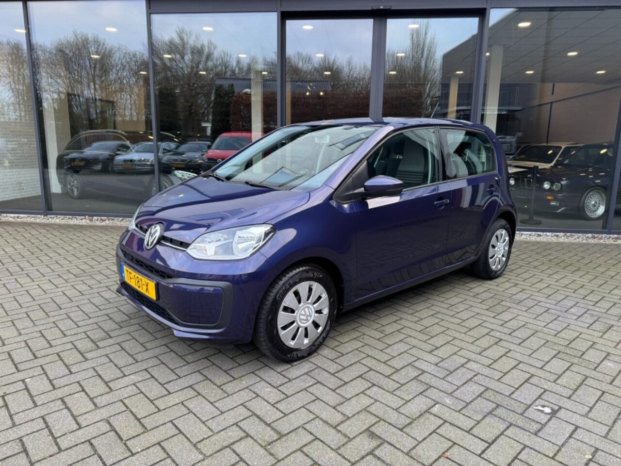 Volkswagen Up! - 1.0 move up! 1.0 MoveUp!,Airco,Cruise,Camera,PDC,Multi Stuur,Navi - AutoWereld.nl