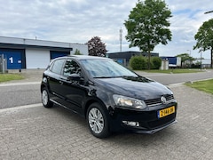 Volkswagen Polo - 1.4-16V Highline 5 Deurs Pano