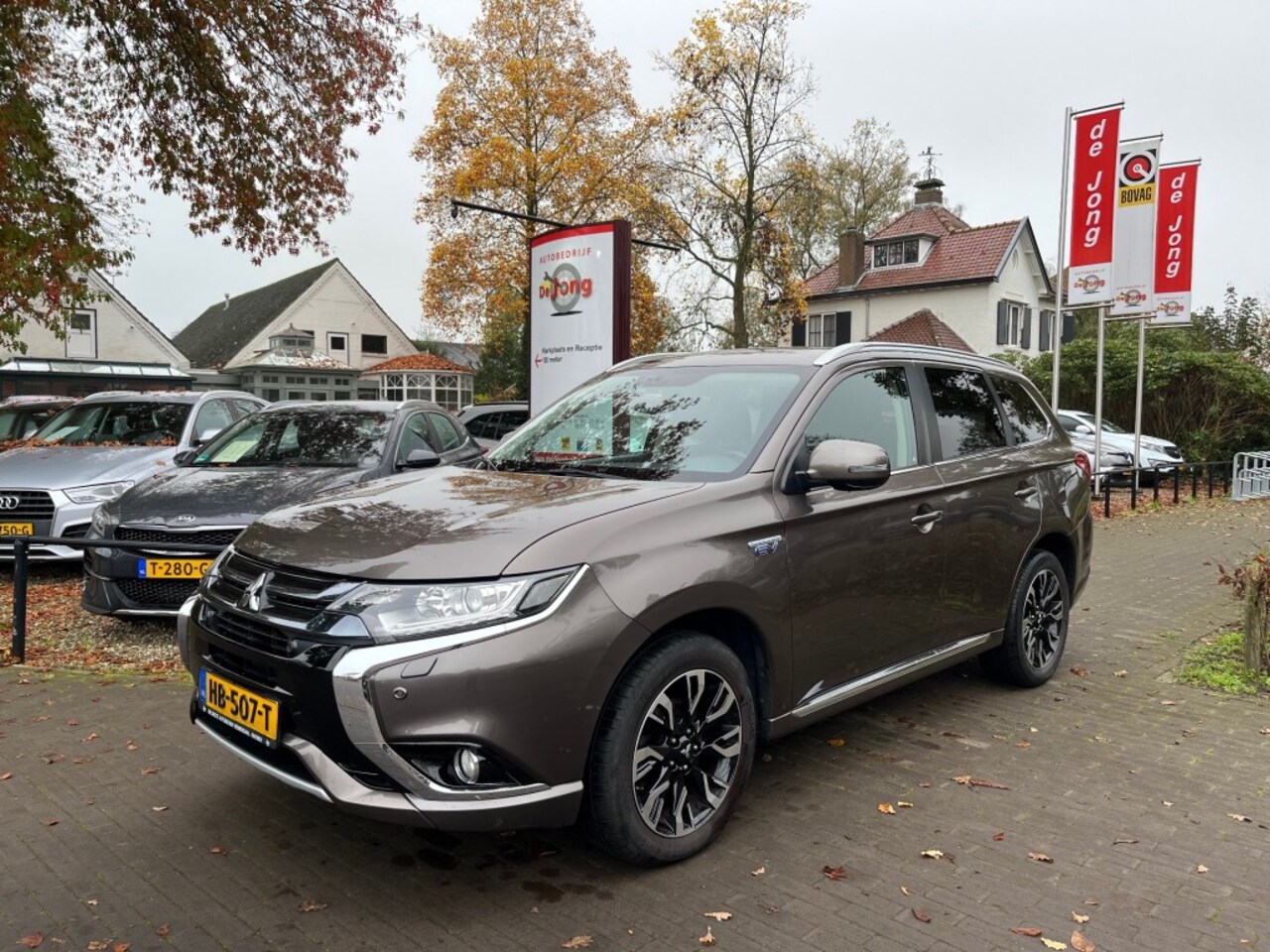 Mitsubishi Outlander - 2.0 PHEV EXECUTIVE EDITION / NAVI / CAMERA / STOELVERW. / DAB - AutoWereld.nl