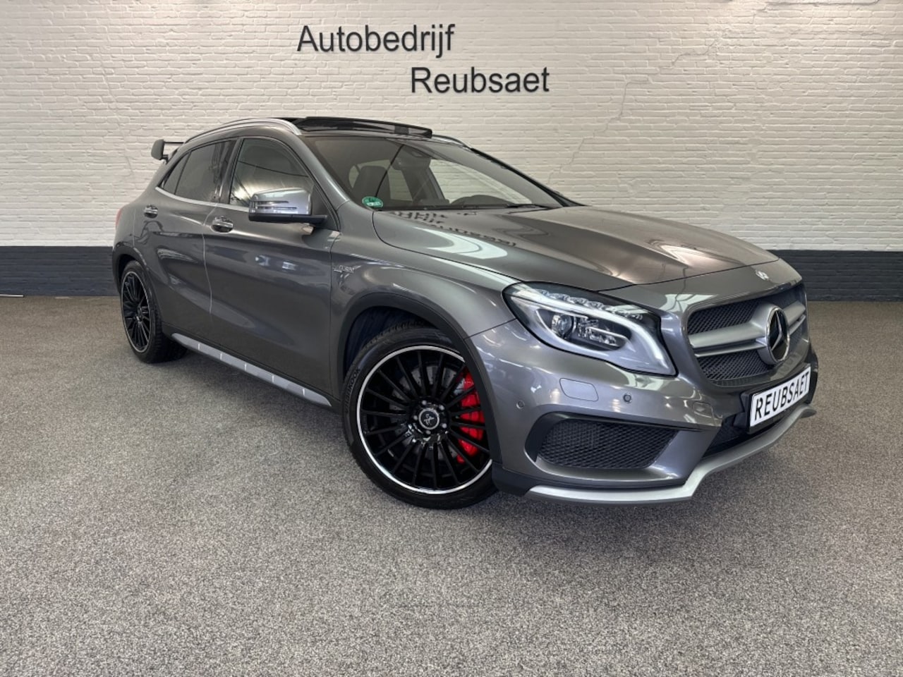 Mercedes-Benz GLA-Klasse - GLA 45 AMG 4MATIC 380PK Panodak Aero Pakket Keyless Incl 12Mnd G - AutoWereld.nl