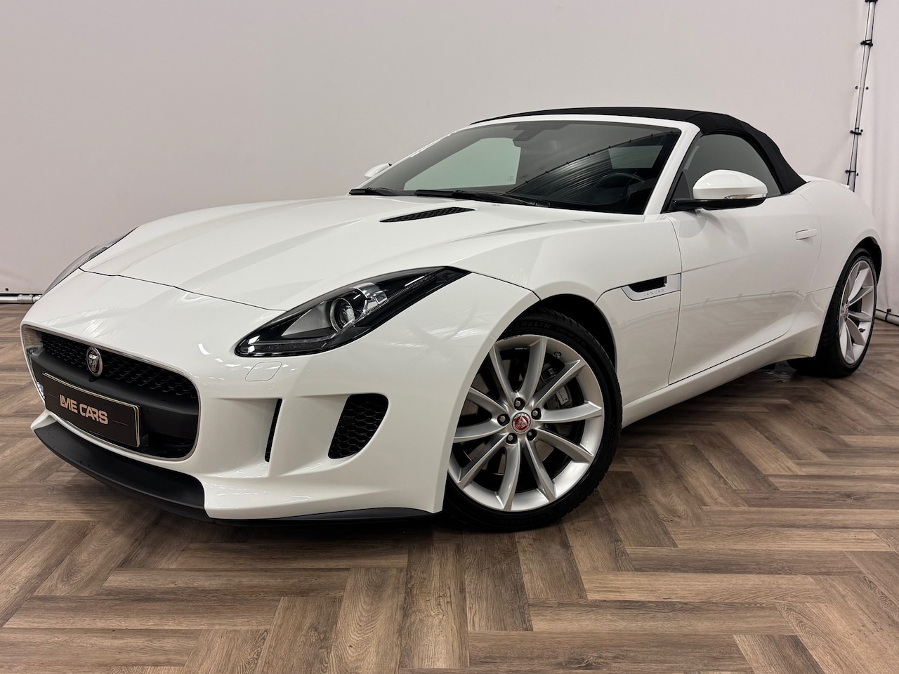 Jaguar F-type - 3.0 V6 Convertible 3.0 V6 Convertible , NAP , WEINIG KM - AutoWereld.nl