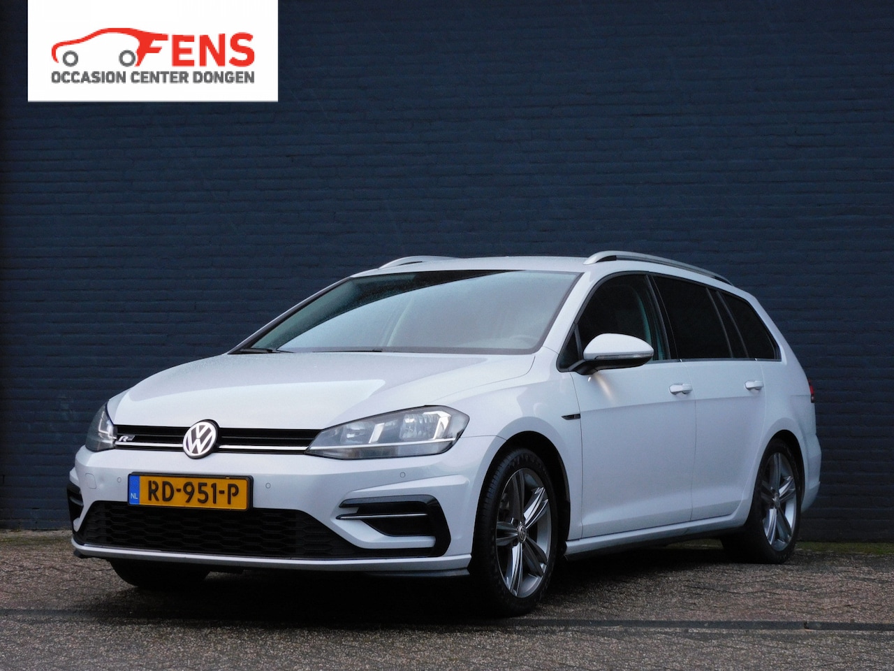 Volkswagen Golf Variant - 1.5 TSI Highline Business R-Line 1e EIGENAAR! ALCANTARA! CARPLAY/ANDROID! CLIMA! CRUISE! T - AutoWereld.nl