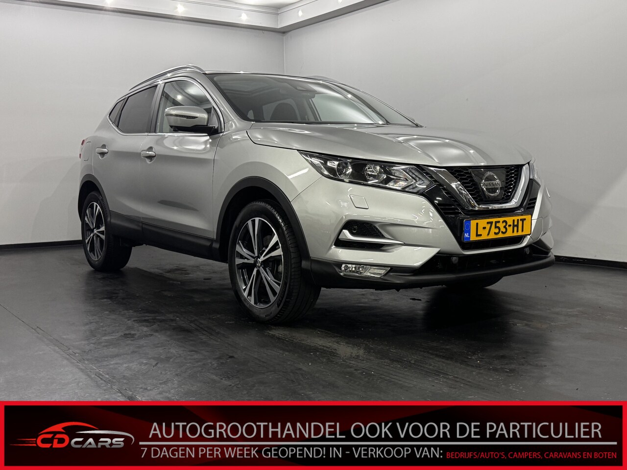 Nissan Qashqai - 1.3 DIG-T Design Edition Pano,360 Camera, Clima, Navi, Keyless start, Cruise control - AutoWereld.nl