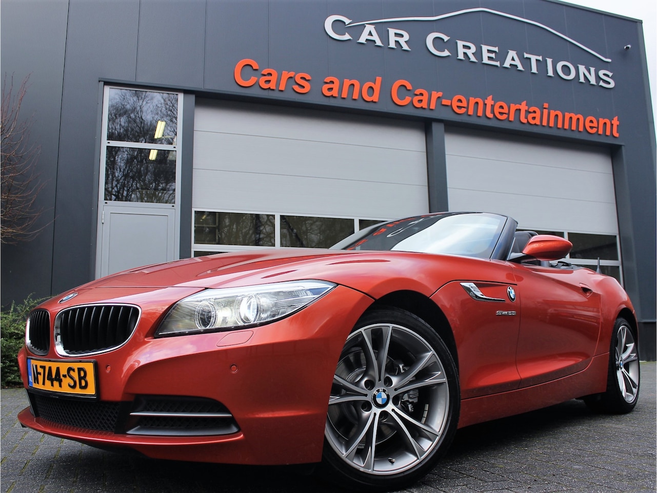 BMW Z4 Roadster - sDrive28i Valencia Orange Design Pure Traction - AutoWereld.nl