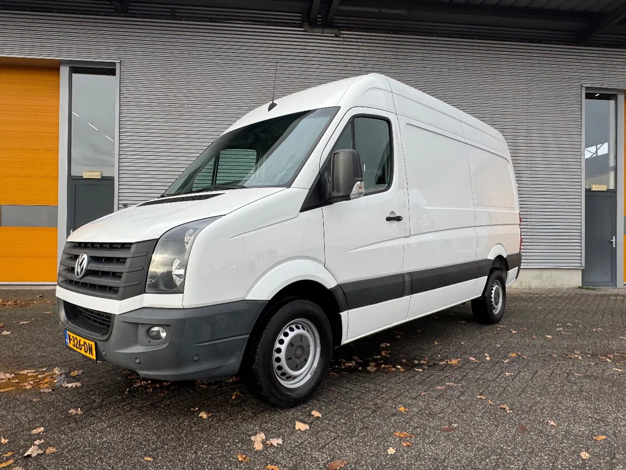 Volkswagen Crafter - 35 2.0 TDI L2H2 35 2.0 TDI L2H2 - AutoWereld.nl