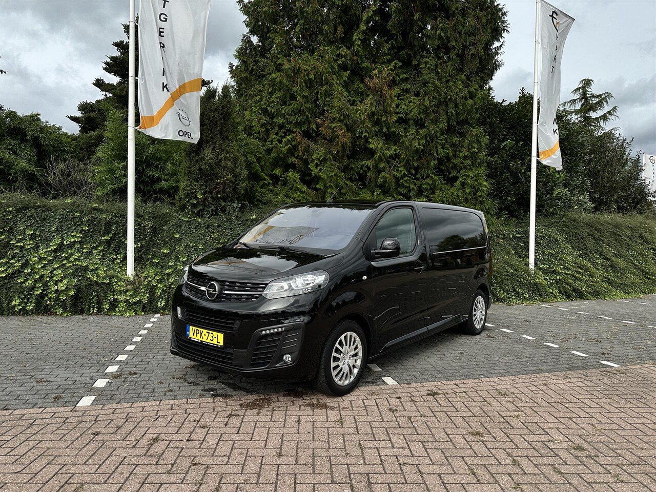 Opel Vivaro - GB 2.0 Diesel 145pk L2H1* Navi / Cruise / Airco / Camera / PDC - AutoWereld.nl