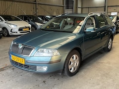 Skoda Octavia Combi - 2.0 FSI Elegance Automaat