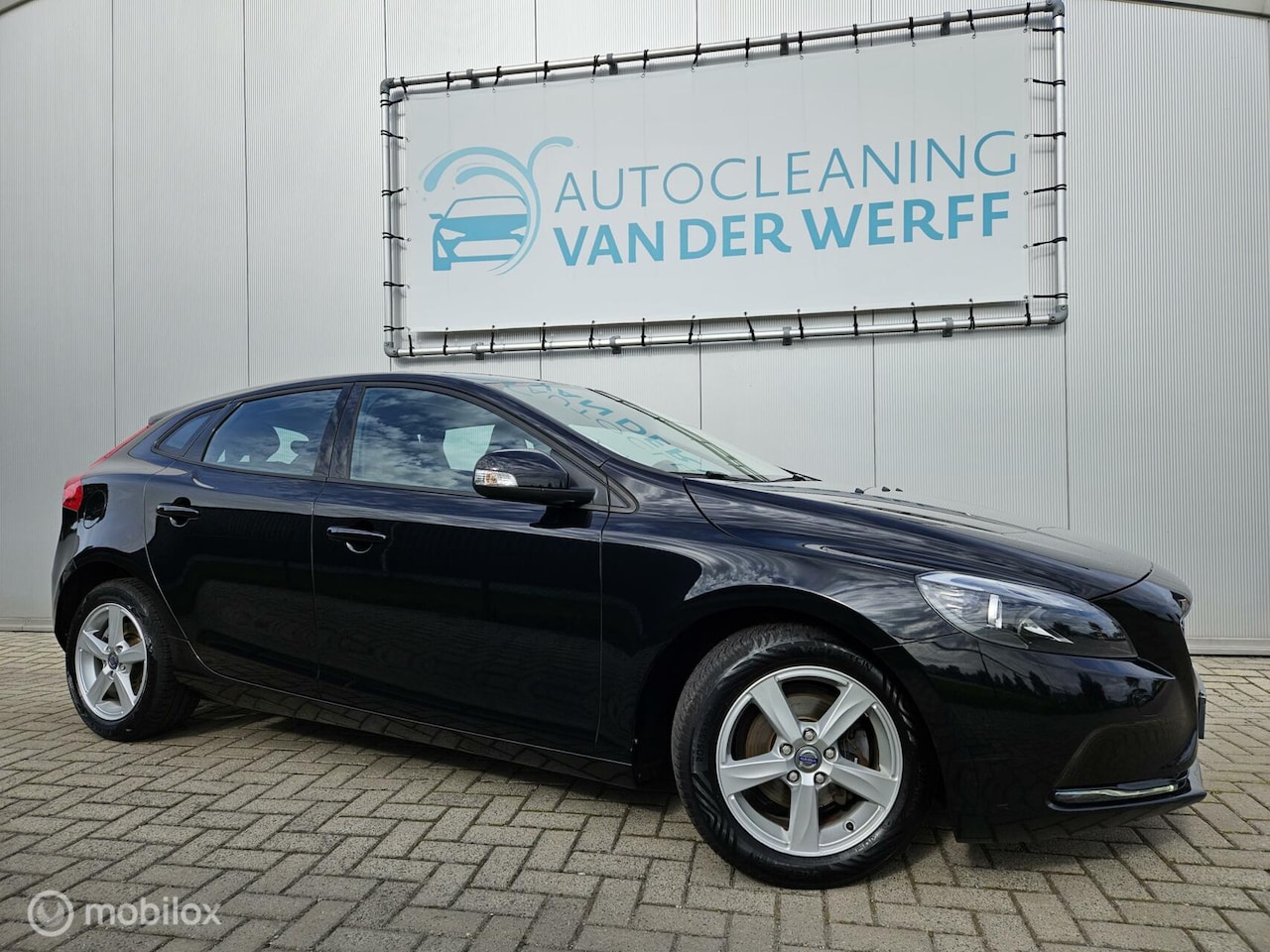 Volvo V40 - 1.6 D2 Momentum zeer nette auto!! - AutoWereld.nl