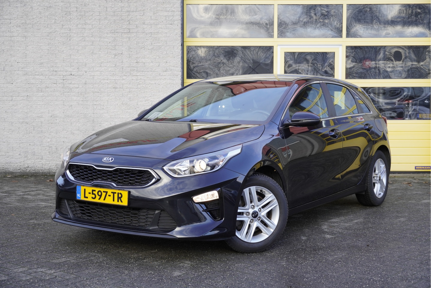 Kia Cee'd - Ceed 1.0 T-GDi 120PK DynamicLine BJ2021 Navi | Led | LMV | PDC+Camera | Climate control | - AutoWereld.nl