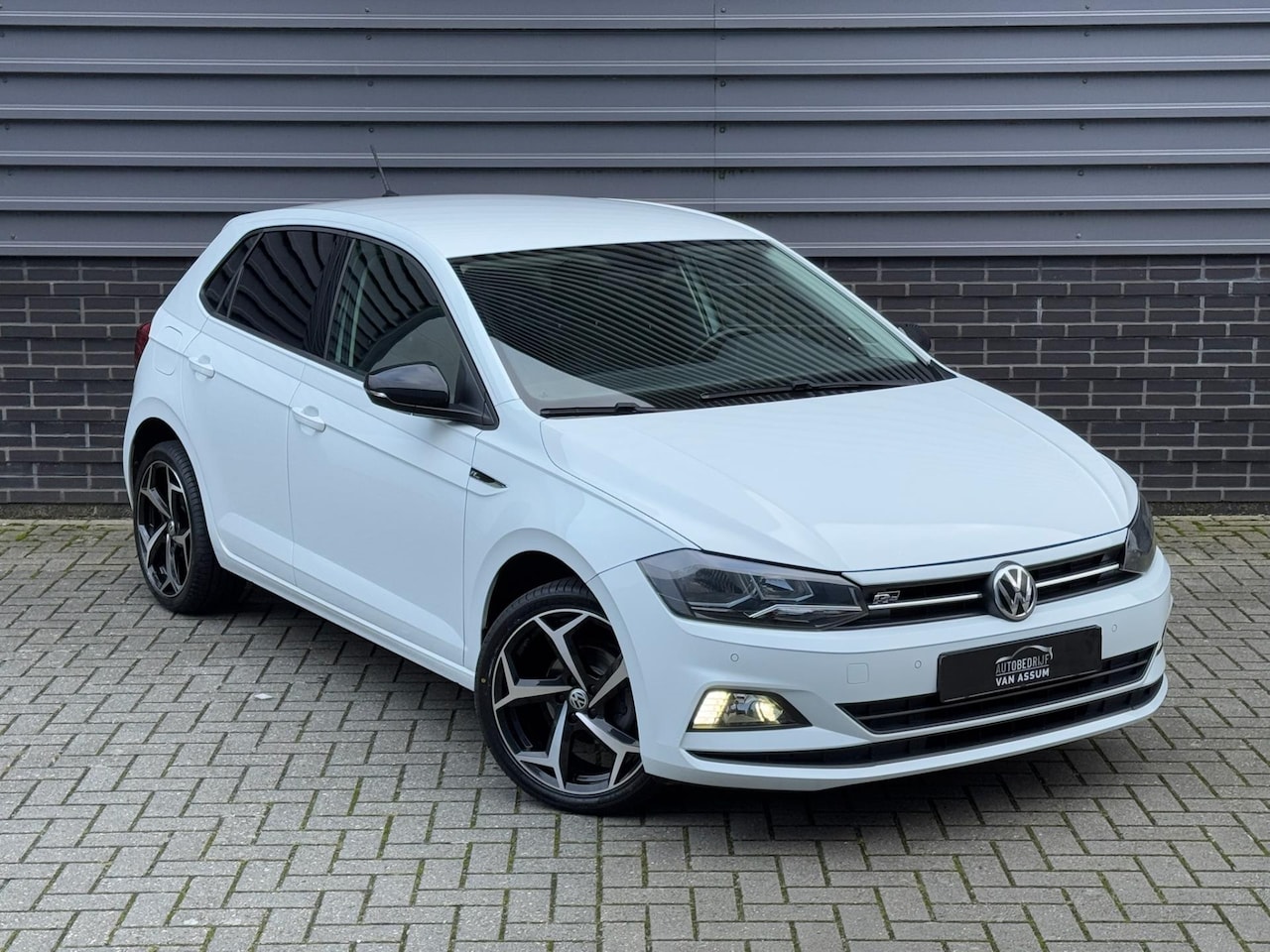 Volkswagen Polo - 1.0 R-Lline | Carplay | PDC | Cruise | 17" - AutoWereld.nl