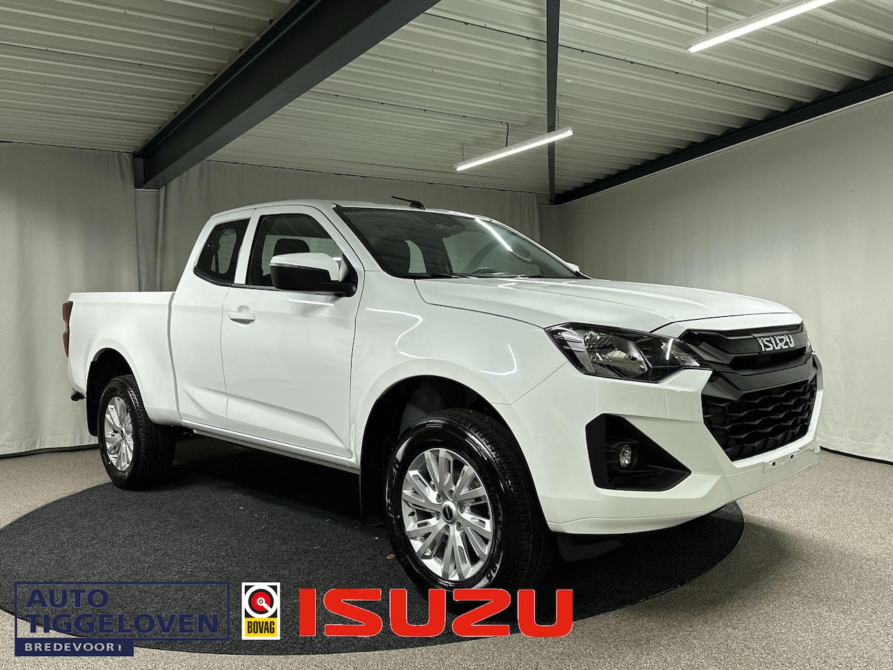 Isuzu D-Max - 1.9 Extended Cab LS Automaat 3500KG Trekgewicht - AutoWereld.nl