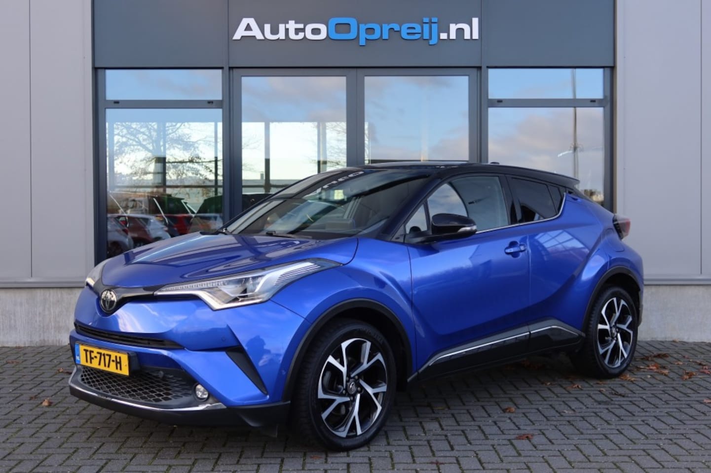 Toyota C-HR - 1.2 Bi-Tone Clima, NAVI, Camera, Trekhaak afnb, PDC, Dealer onde - AutoWereld.nl