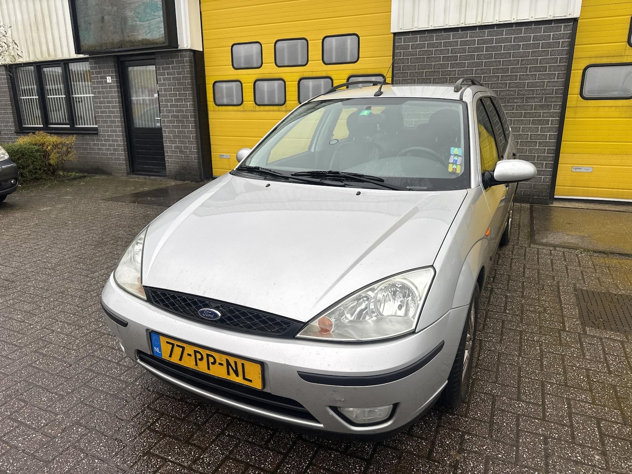 Ford Focus Wagon - 1.6-16V Futura |NAP|Airco|Lederen bekleding - AutoWereld.nl