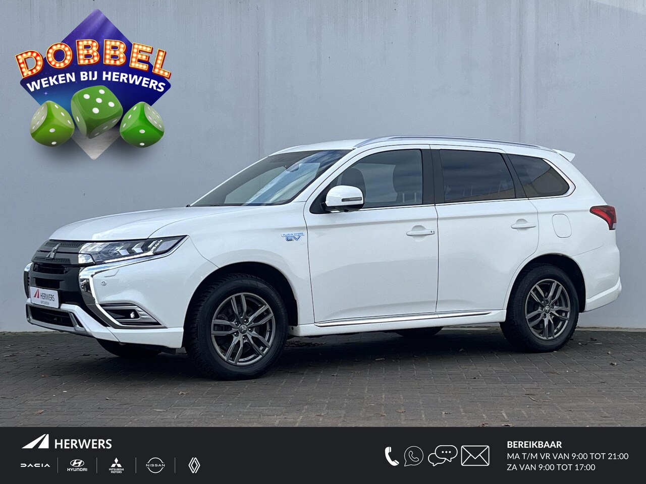 Mitsubishi Outlander - 2.4 PHEV Instyle Automaat / Lederen bekleding / Keyless / Afneembare trekhaak (1.500KG Tre - AutoWereld.nl