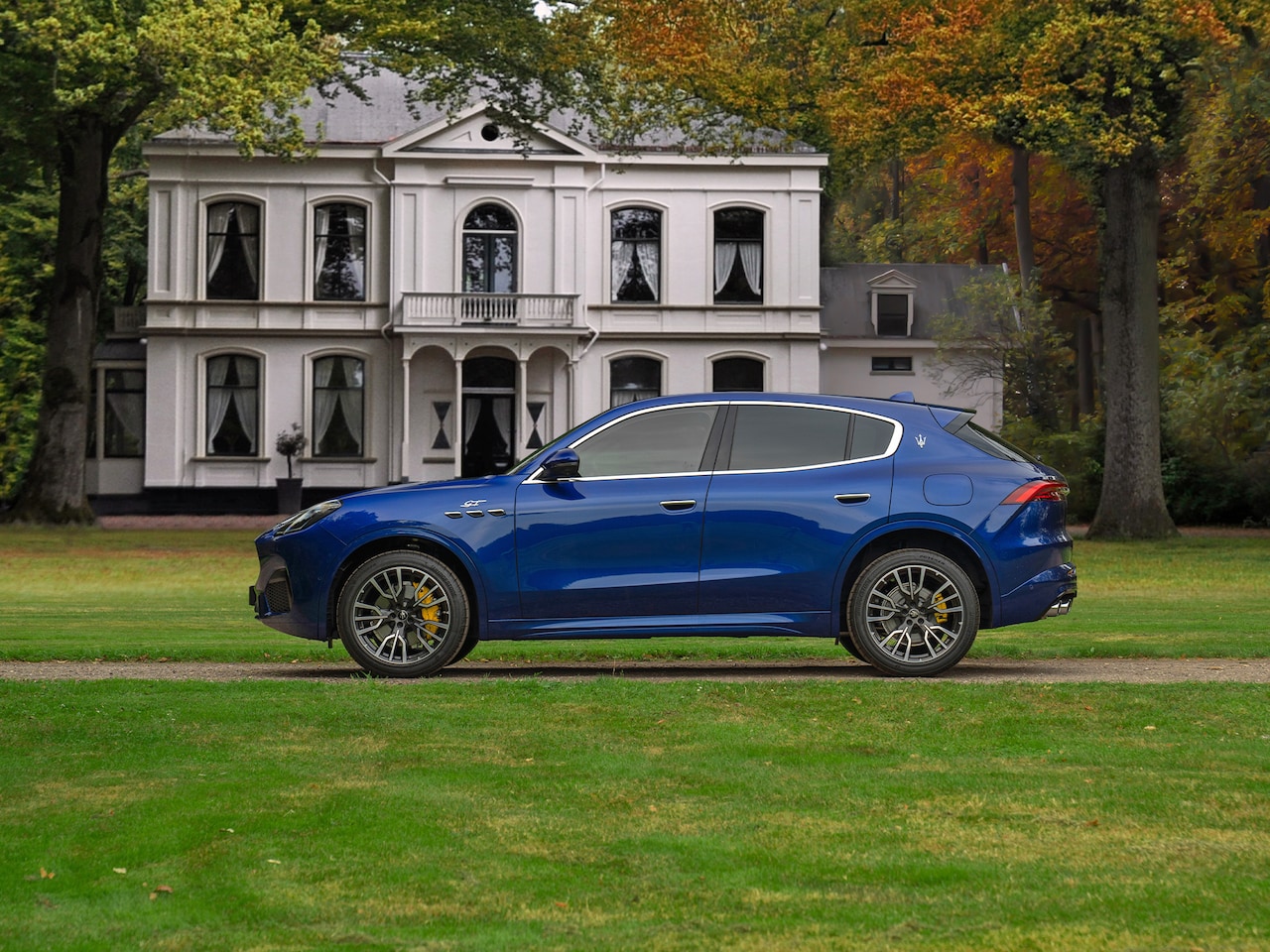 Maserati Grecale - GT 300pk MHEV | Sonus Faber | Driver Assistance Pack 2 | Blu Intenso - AutoWereld.nl