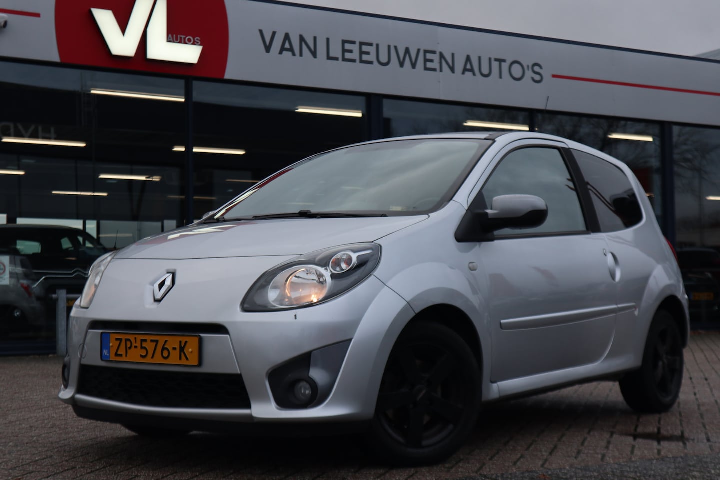 Renault Twingo - 1.2-16V Authentique | Nieuw Binnen | Radio CD | Airco | APK 21-01-2025 | - AutoWereld.nl