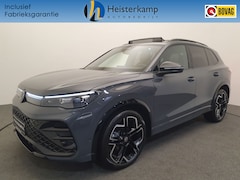 Volkswagen Tiguan - 1.5 eTSI 150pk DSG/AUT R-Line LEDER, Wegklapbare trekhaak, Panoramadak