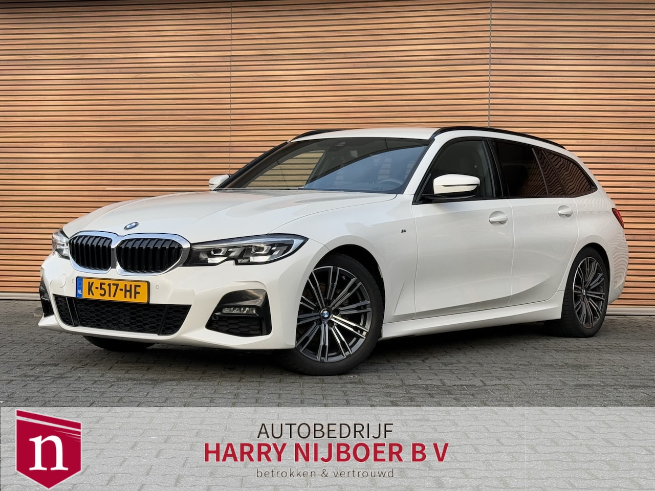 BMW 3-serie Touring - 318i Executive Edition M-Sport Trekhaak / Navigatie / DAB / Carplay - AutoWereld.nl