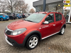 Dacia Sandero Stepway - 1.6 Airco, lm velgen, bluetooth, etc