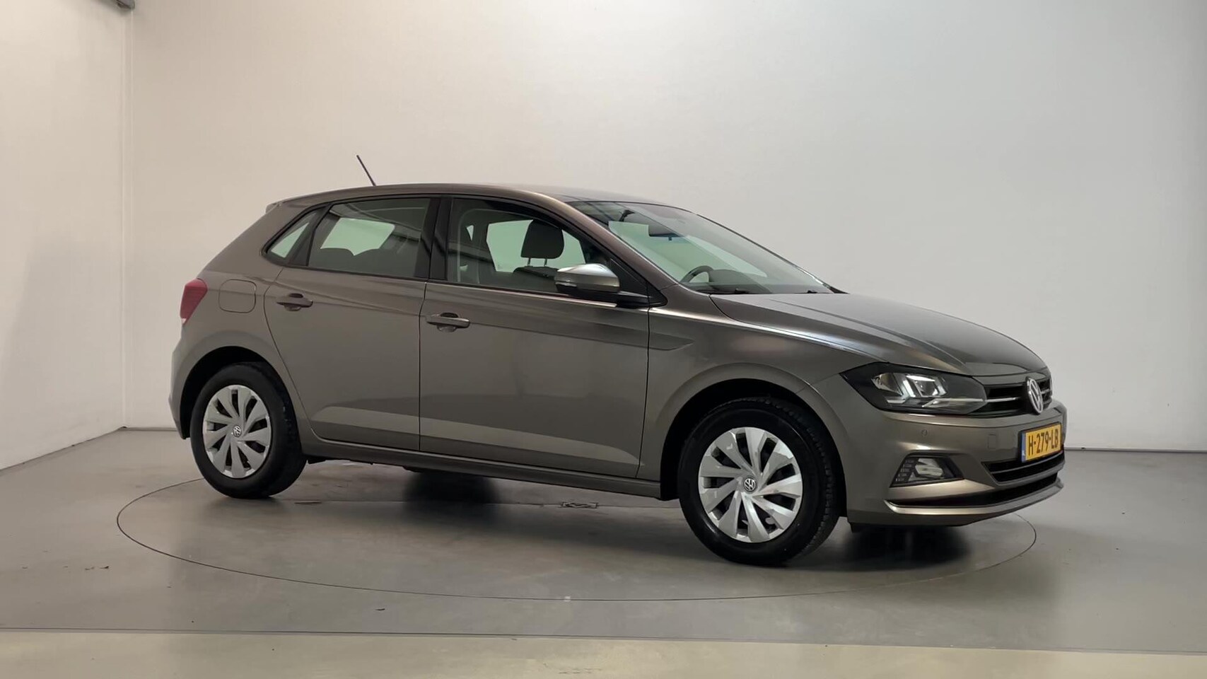 Volkswagen Polo - 1.0 TSI Comfortline Parkeersensoren Navigatie DAB+ App-Connect - AutoWereld.nl