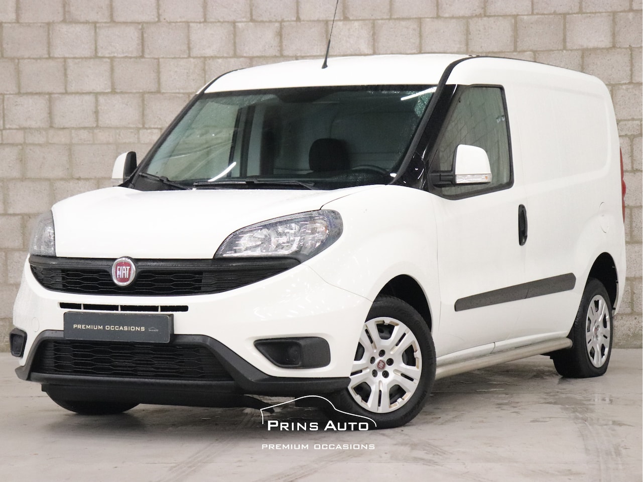 Fiat Doblò Cargo - 1.3 MJ L1H1 SX |TREKHAAK|BETIMMEING|AIRCO|BLUETOOTH| - AutoWereld.nl