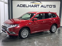 Mitsubishi Outlander - 2.4 PHEV Pure+ 240 PK Automaat / Lederen interieur / Cruise control / Climate control