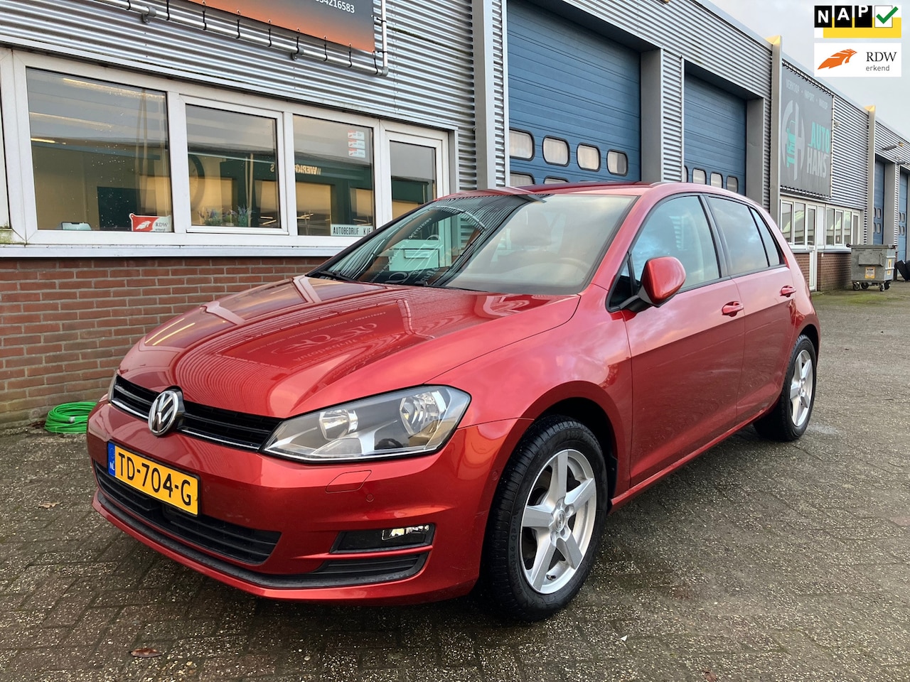 Volkswagen Golf - 1.2 TSI Business Edition R Connected 1.2 TSI Business Edition R Connected - AutoWereld.nl