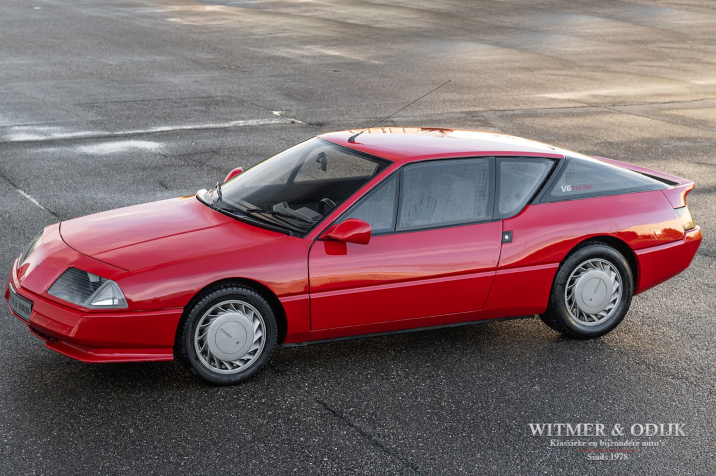 Renault Alpine - V6 GT Turbo NLD-auto, eerste lak - AutoWereld.nl