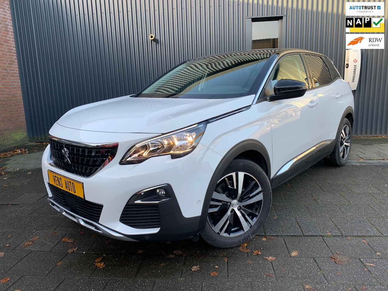 Peugeot 3008 - 1.2 PureTech Allure 1.2 PureTech Allure - AutoWereld.nl