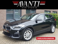 BMW X2 - sDrive20i High Executive HUD NAVI LEDER STOELVERWARMING AUTOMAAT SLECHTS 53.250 KILOMETER