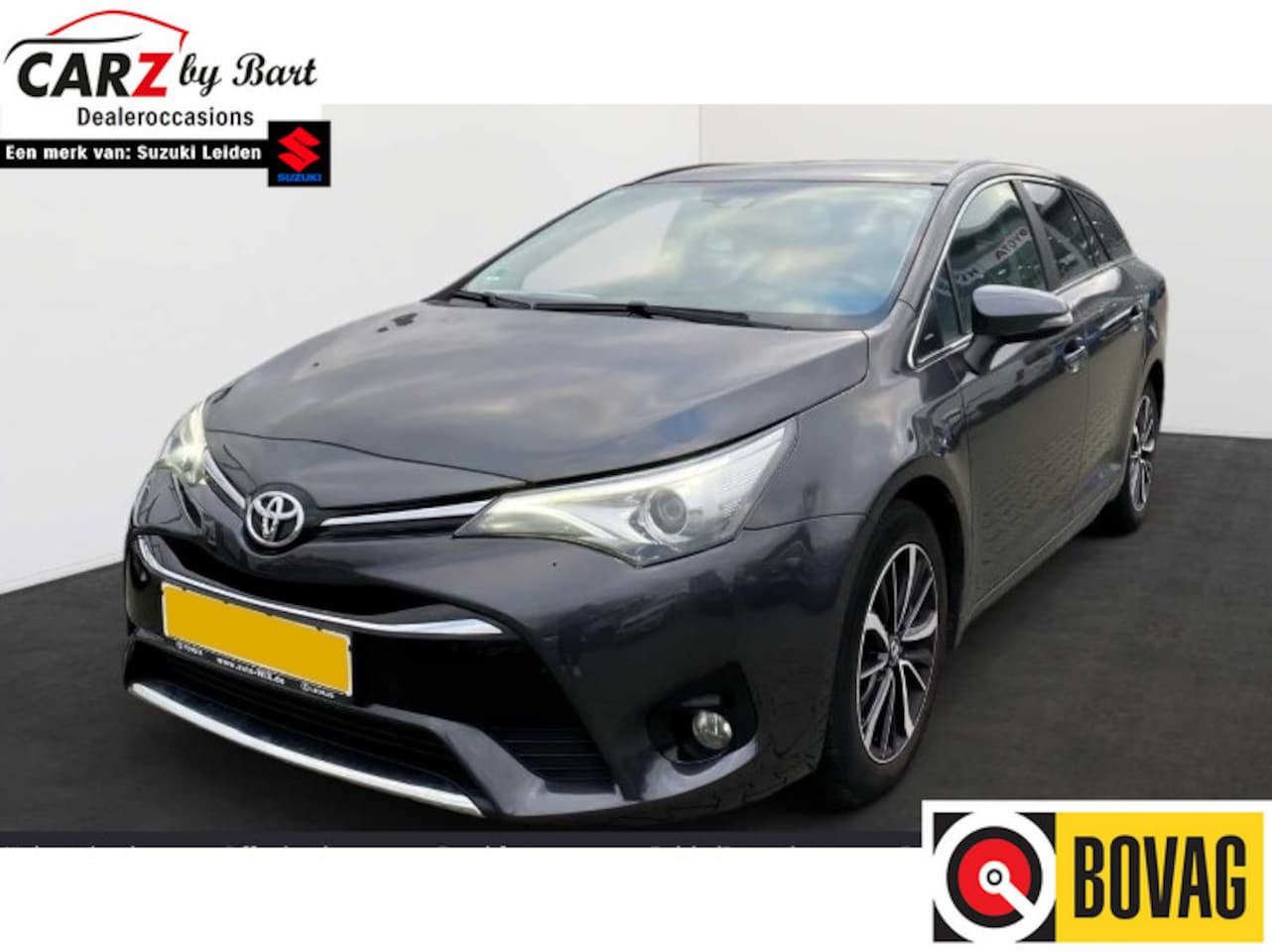 Toyota Avensis Touring Sports - 1.8 VVT-i DYNAMIC Stoelverwarming | Keyless | Navigatie - AutoWereld.nl