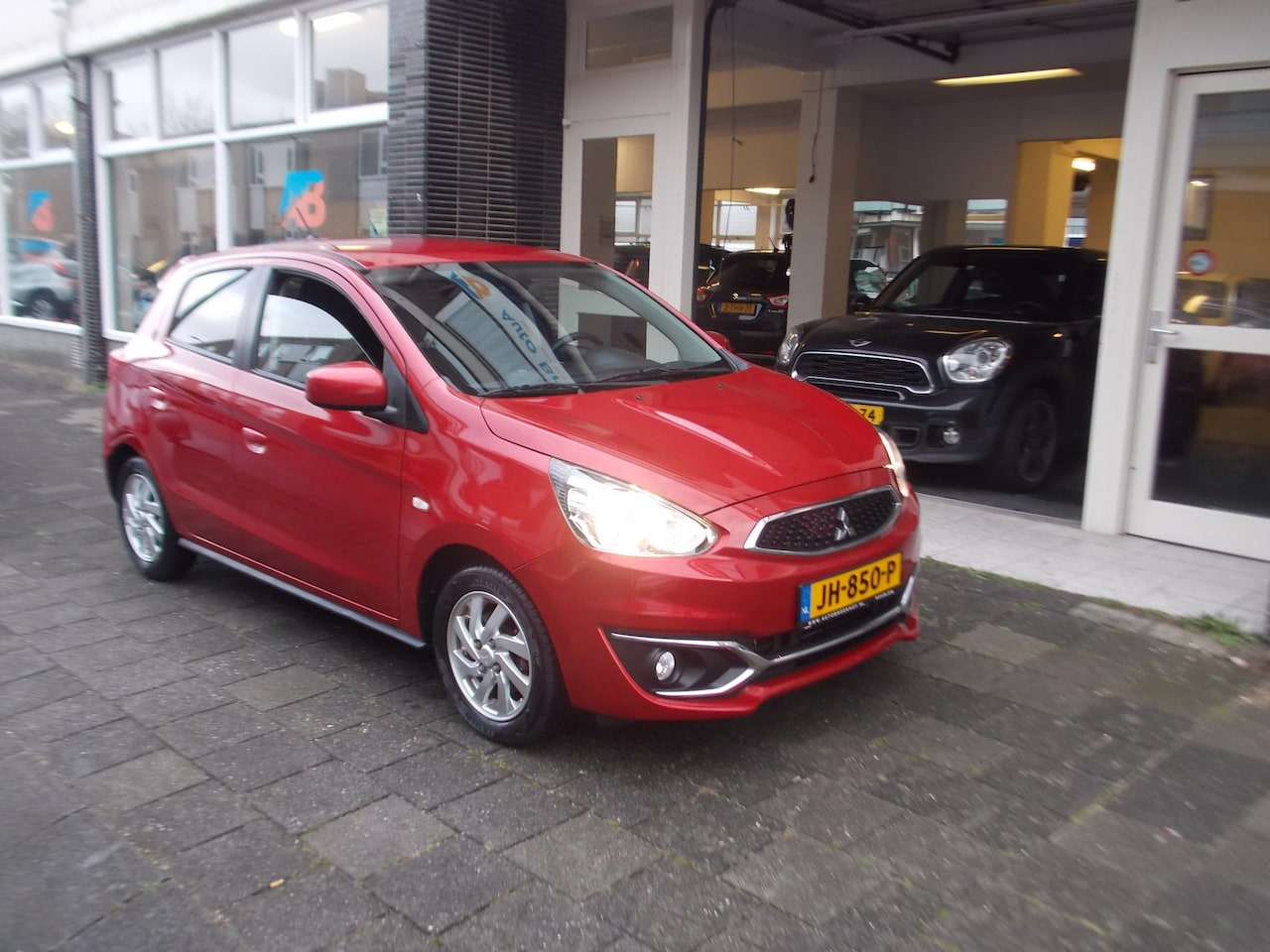 Mitsubishi Space Star - 1.0 Intense UNIEK 11 DKM PDC TREKHAAK FIETSENDRAGER - AutoWereld.nl