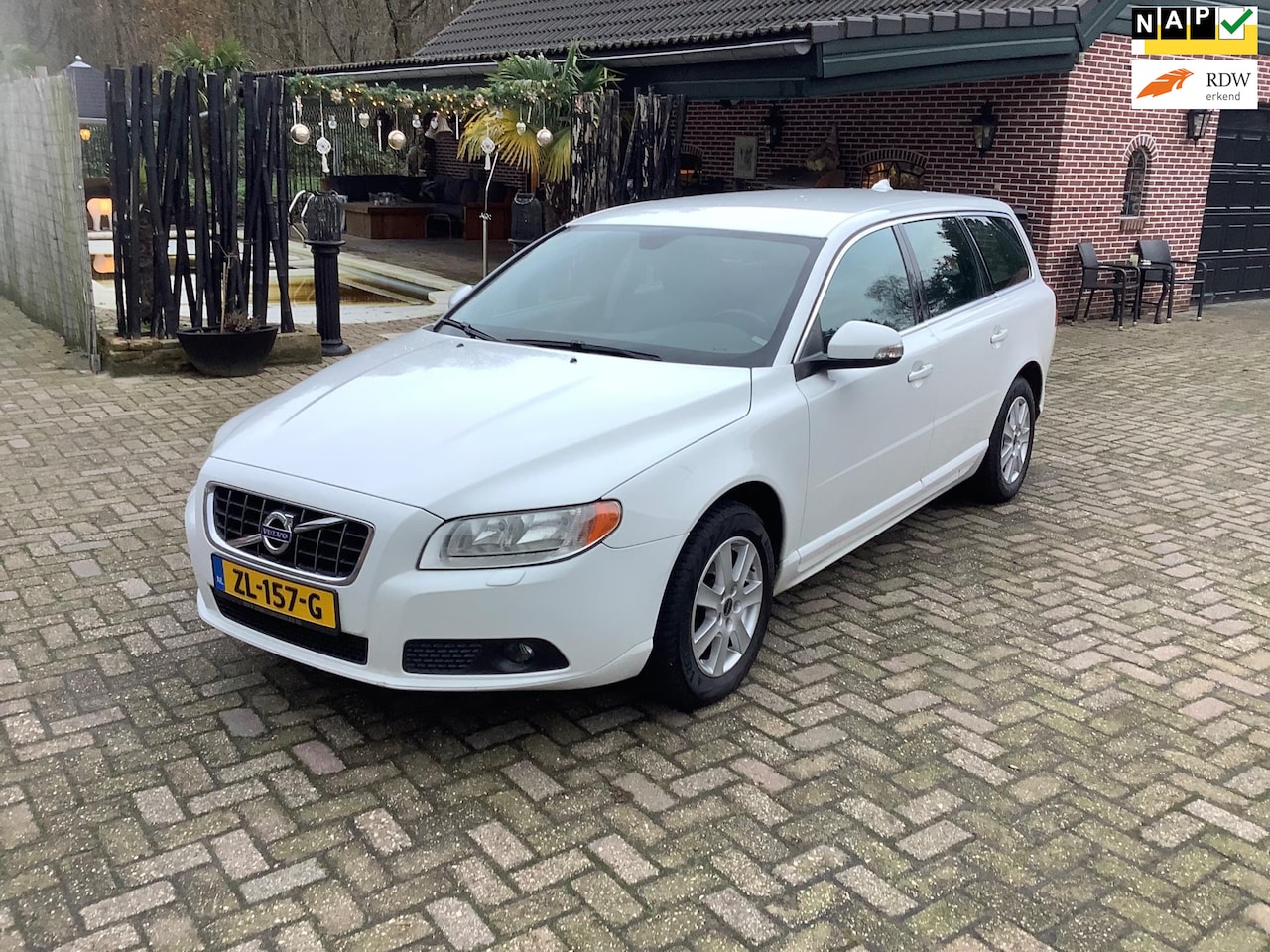 Volvo V70 - 2.0 Kinetic 2.0 Kinetic - AutoWereld.nl