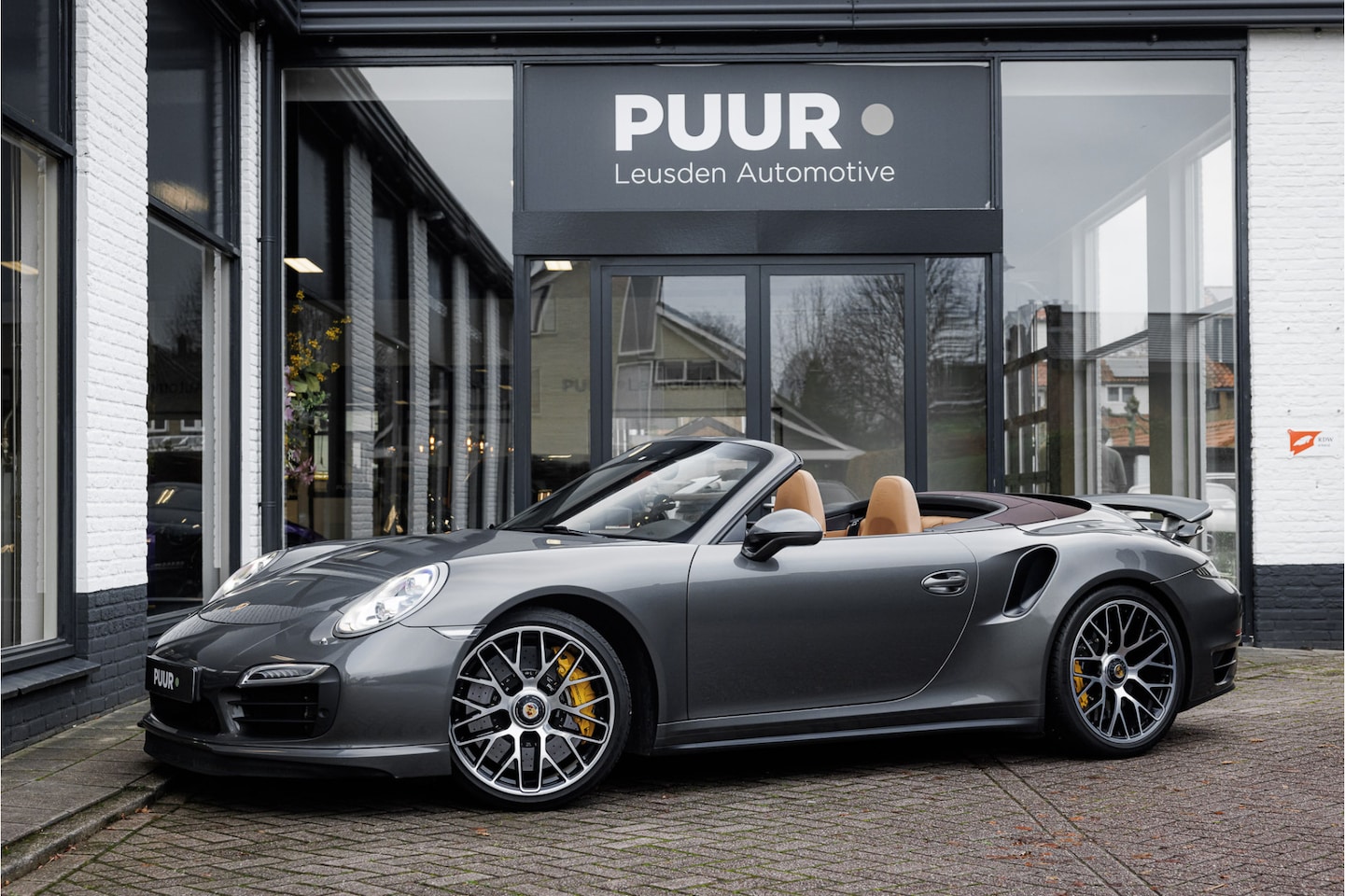 Porsche 911 Cabrio - 3.8 Turbo S Keramisch - Camera - MINT-Conditie - AutoWereld.nl