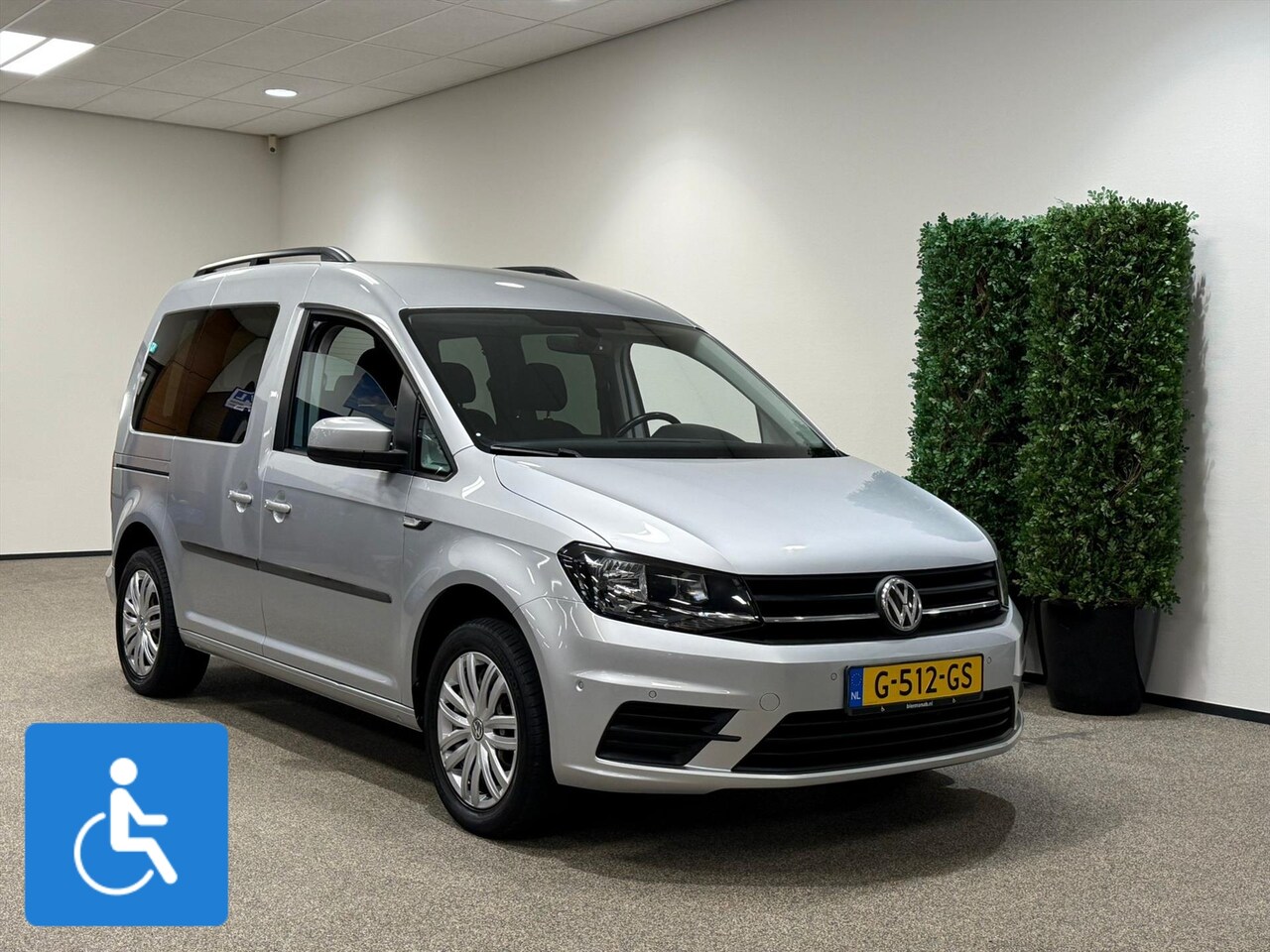 Volkswagen Caddy - Rolstoelauto 3+1 of 5+0 - AutoWereld.nl