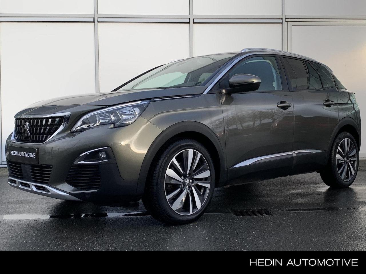 Peugeot 3008 - 1.2 130pk Allure AUTOMAAT | TREKHAAK | NAVIGATIE | CAMERA | CRUISE CONTROL | CLIMATE CONTR - AutoWereld.nl