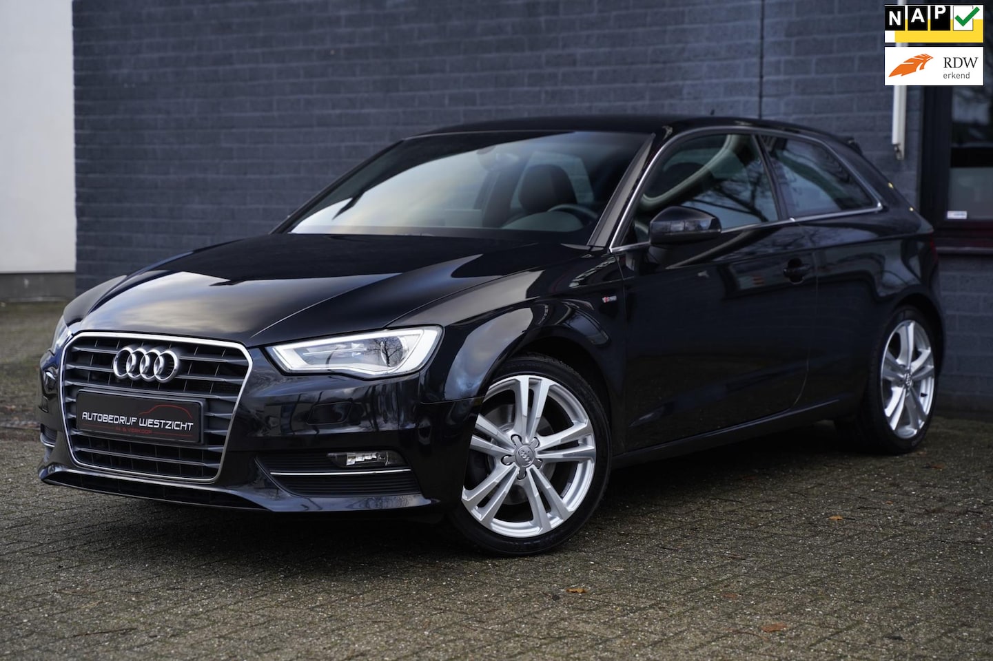 Audi A3 - 1.8 TFSI 180pk Automaat, 3x S line, Navigatie, Led - AutoWereld.nl