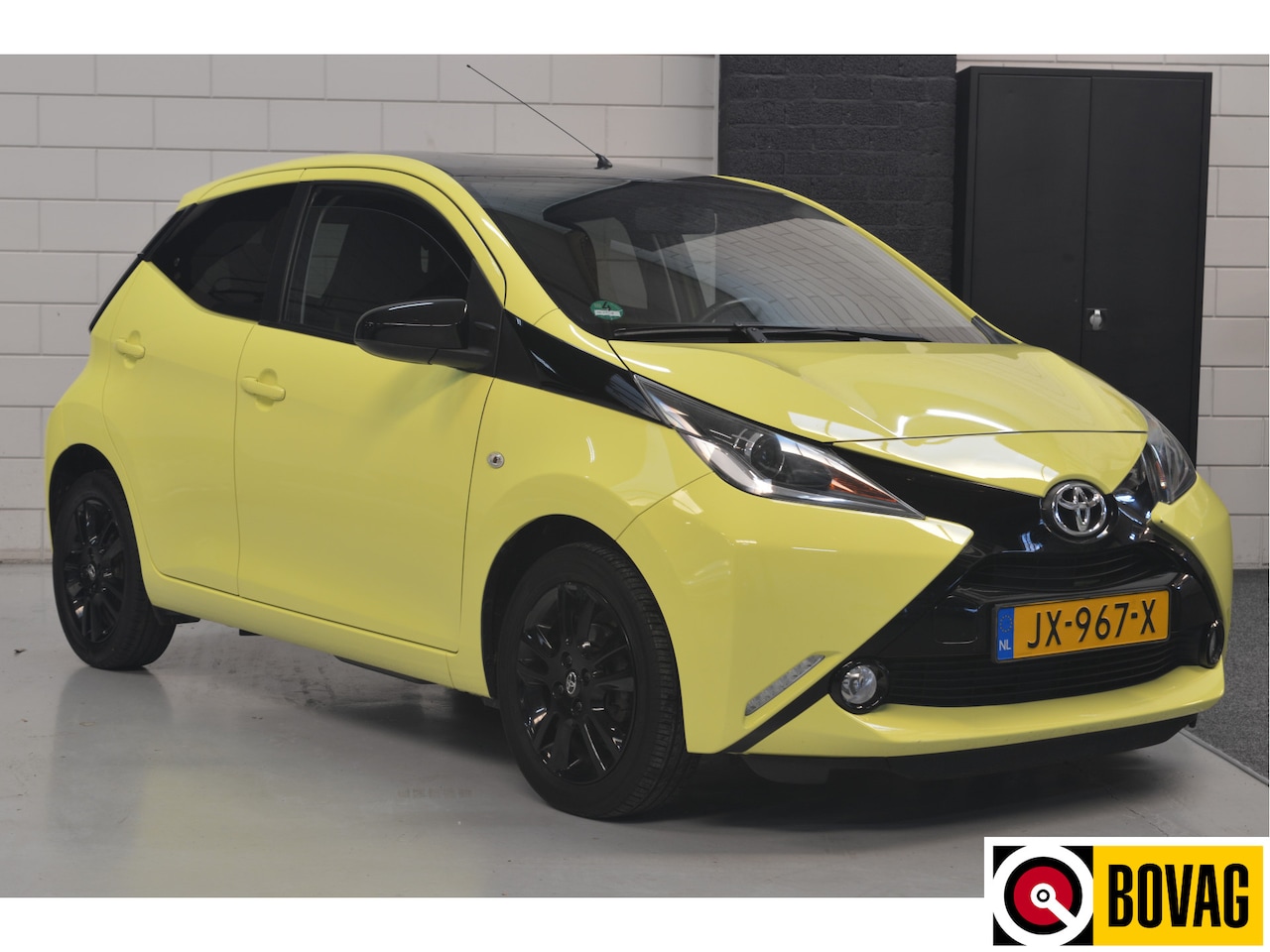 Toyota Aygo - 1.0 VVT-i x-cite // 122.000 km // AIRCO // CAMERA // CRUISE CONTROLE // - AutoWereld.nl