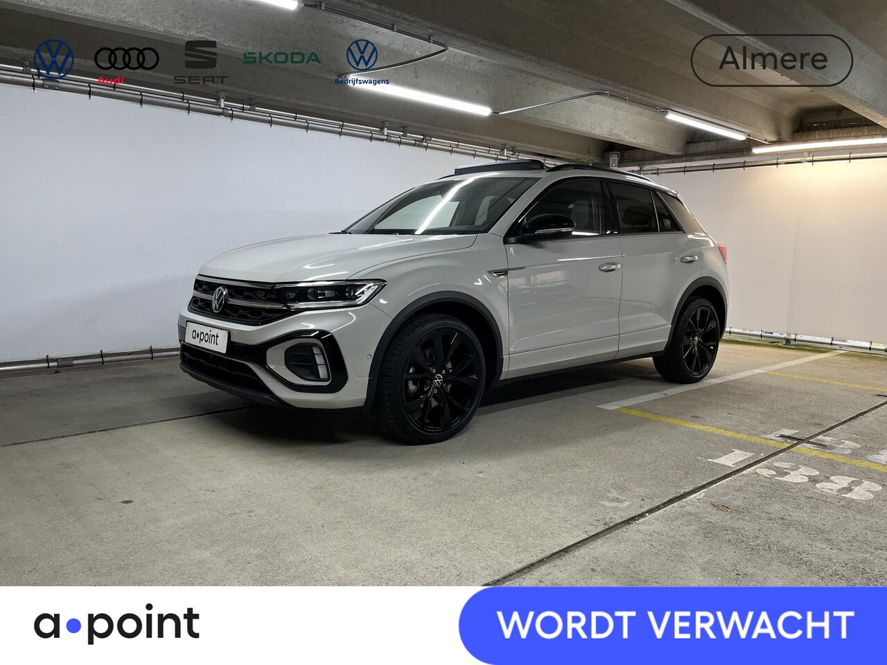 Volkswagen T-Roc - 1.5 TSI R-Line Business 150 PK DSG (automaat) | Panorama dak | Black Style | Beats Audio | - AutoWereld.nl