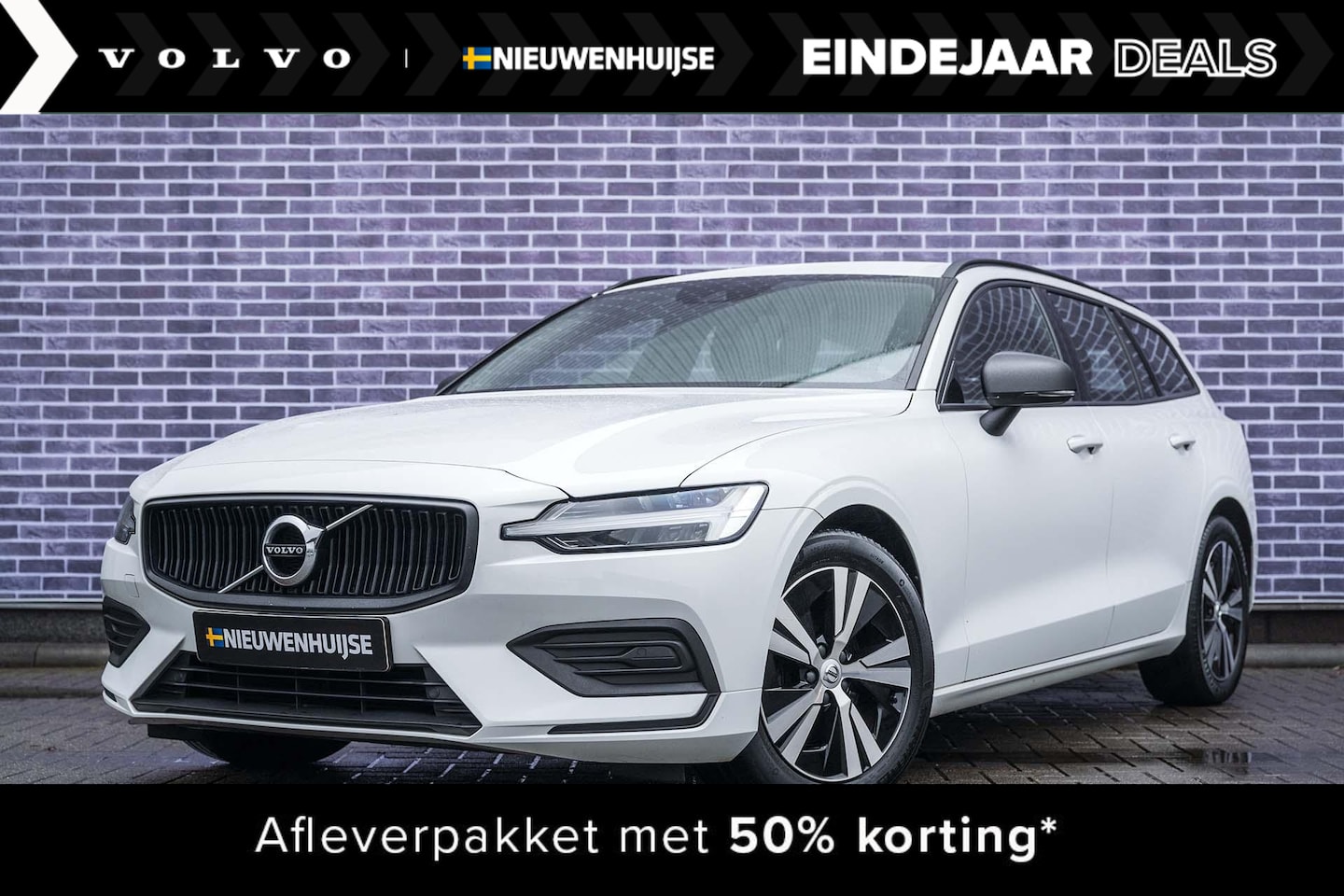 Volvo V60 - 2.0 B3 Momentum Advantage | Lederen bekleding | Stoel- en stuurverwarming | Navigatie | DA - AutoWereld.nl