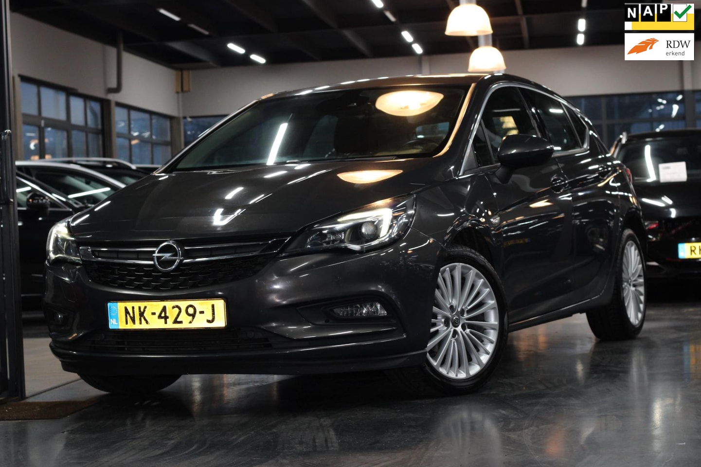 Opel Astra - 1.4 Innovation | NAVI | BLUETOOTH | AIRCO | ELEKTR HANDREM | - AutoWereld.nl