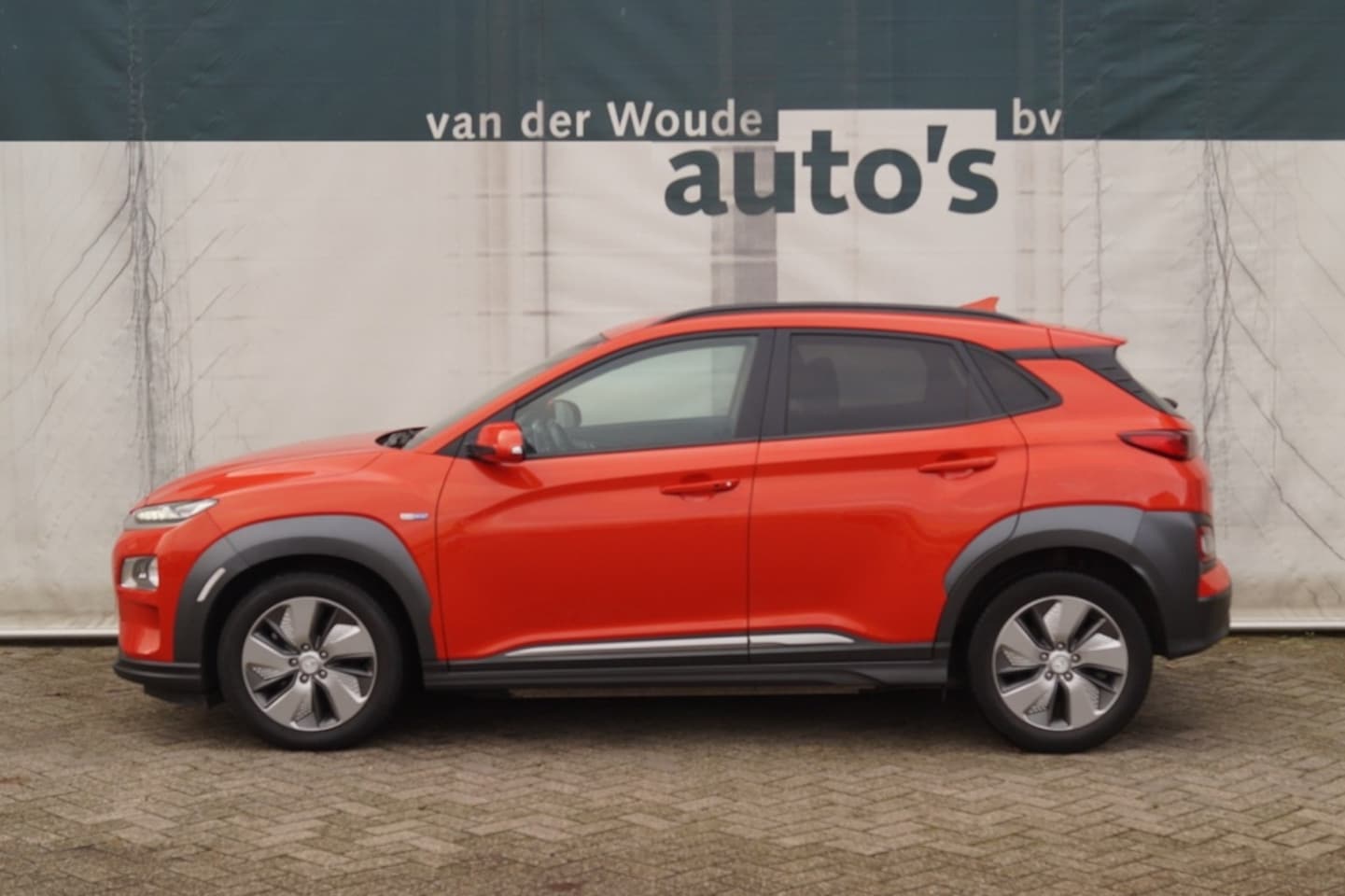 Hyundai Kona Electric - EV Premium 64kWh -LEER-ECC-NAVI-CAM-PDC- - AutoWereld.nl