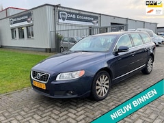 Volvo V70 - 1.6 T4 Limited Edition AUTOMAAT|NAVI|CRUISE|PDC|LEER