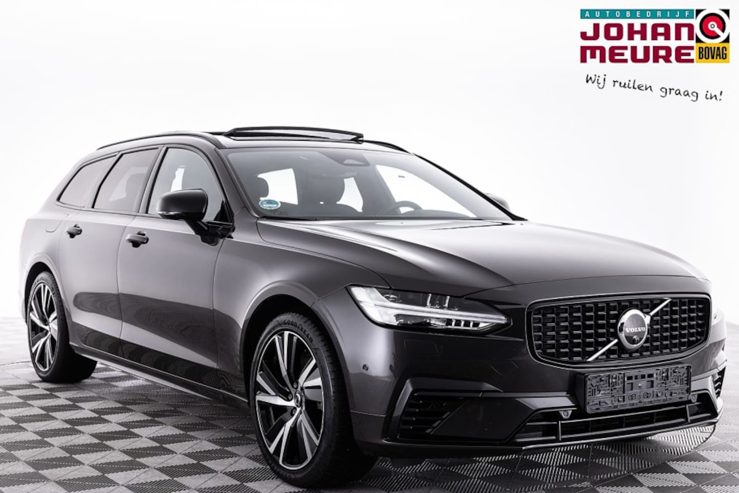 Volvo V90 - T6 AWD Recharge Plus Dark | PANORAMADAK | LEDER | PHEV . - AutoWereld.nl